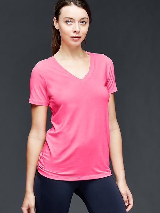 Gap Women Gapfit Breathe V Neck Tee - Neon Double Pink