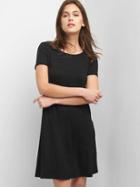 Gap Women Softspun Short Sleeve T Shirt Dress - True Black