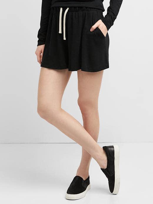 Gap Women Softspun Flutter Shorts - Black