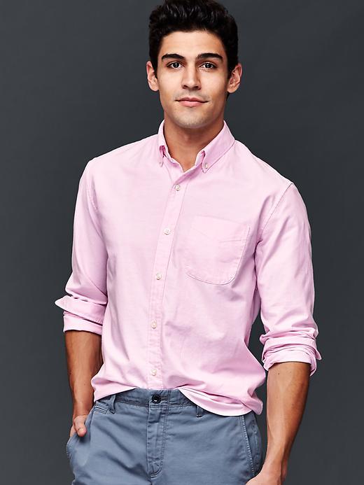 Gap Men Solid Button Down Oxford Shirt - Primrose Pink