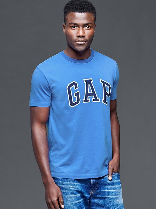 Gap Men Arch Logo Graphic T Shirt - Soccer Blue