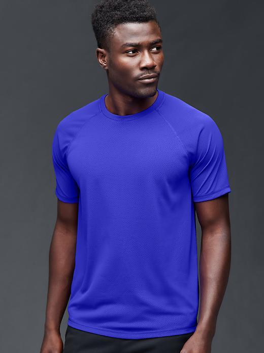 Gap Men Ventilation Crewneck T Shirt - Becca Blue