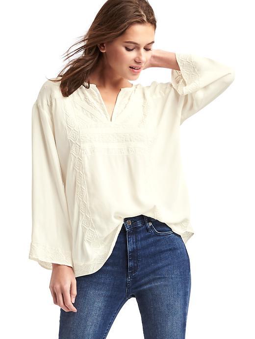 Gap Women Flowy Embroidered Top - Snow Cap