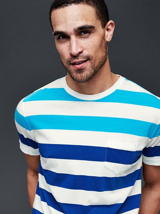 Gap Men Vintage Wash Large Stripe T Shirt - Blue Stripe