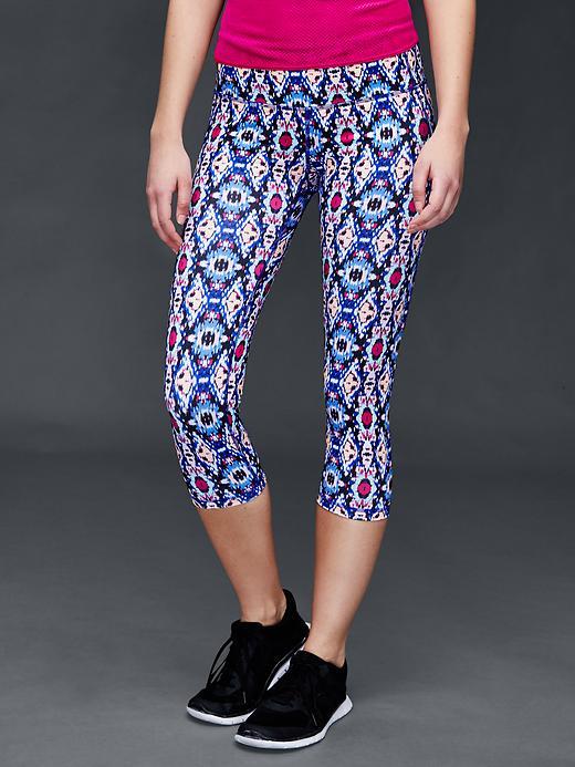 Gap Women Gfast Print Capris - Geo Ikat Plum