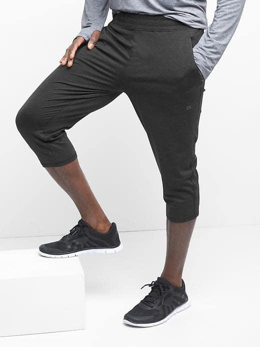 Gap Men Brushed Tech Jersey Crop Pants - True Black