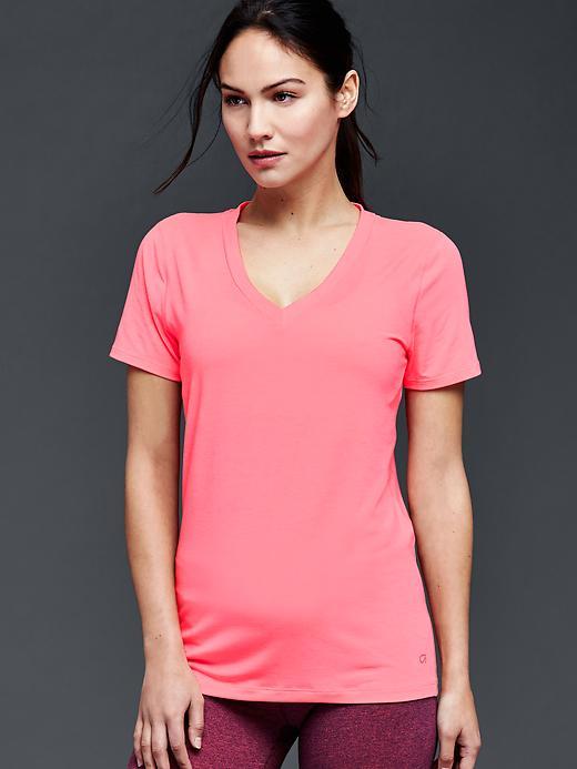 Gap Women Gapfit Breathe V Neck Tee - Sassy Pink