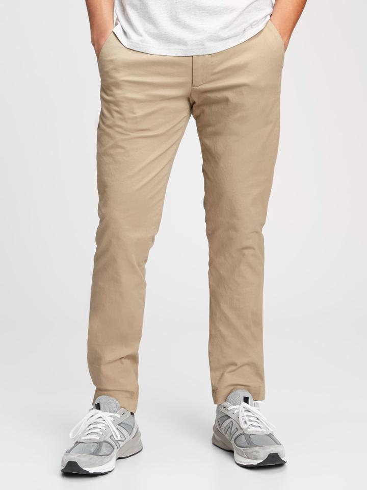 Modern Khakis In Slim Fit With Gapflex