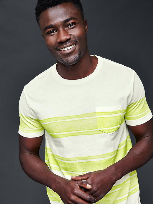 Gap Men Vintage Wash Painterly Stripe T Shirt - Green Stripe