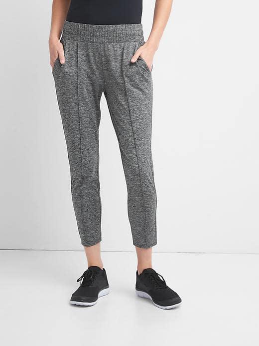 Gap Women Gapfit Pintuck Jersey Ankle Pants - Medium Grey