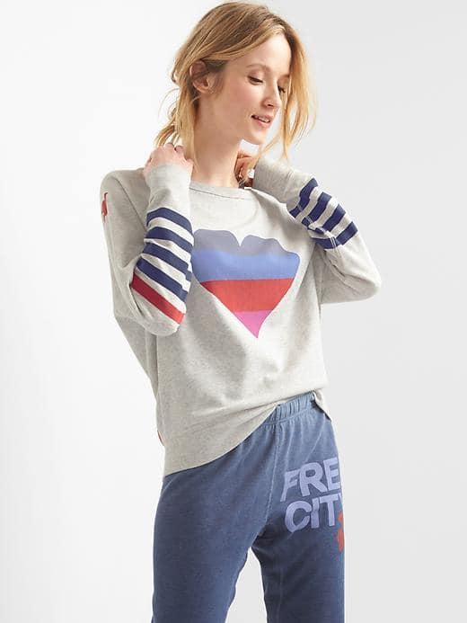 Gap Women Free City X Gap Heart Sweatshirt - Light Heather Grey