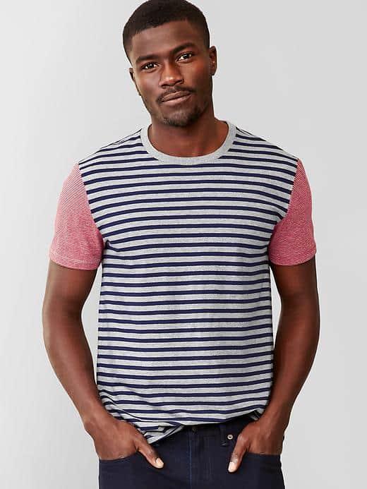 Gap Men Essential Shoulder Stripe T Shirt - Red Stripe