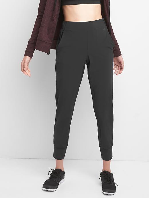 Gap Women Gapfit Lightweight Joggers - Black