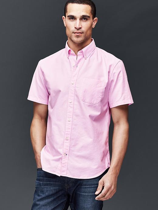 Gap Men Solid Short Sleeve Oxford Shirt - Primrose Pink