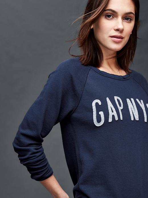 Gap Logo Nyc Crew Pullover - True Indigo