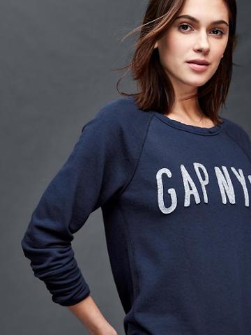 Gap Logo Nyc Crew Pullover - True Indigo