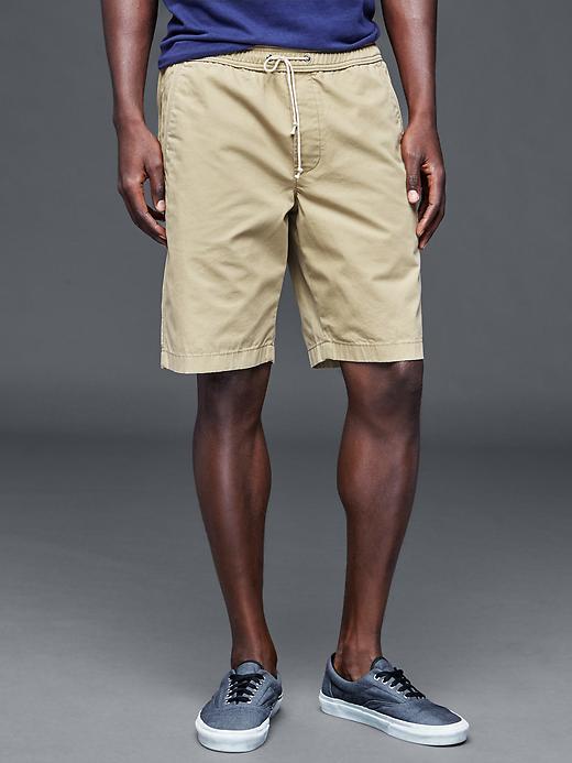 Gap Men Everyday Jogger Shorts 10 - Iconic Khaki