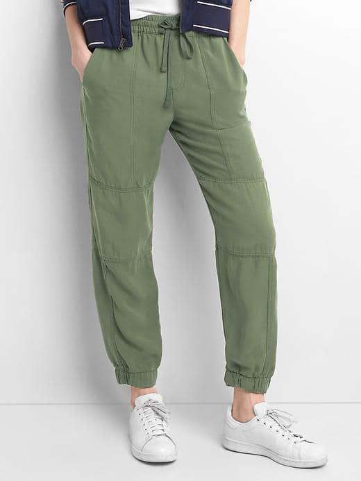 Gap Women Tencel Seamed Joggers - Jungle Green