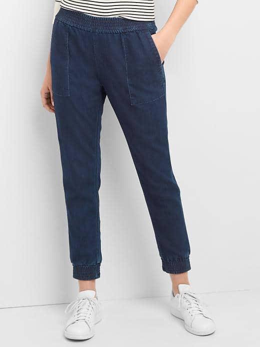 Gap Women Denim Cargo Joggers - Dark Indigo