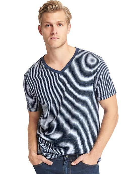 Gap Men Essential Pinstripe V Neck Tee - Dark Night
