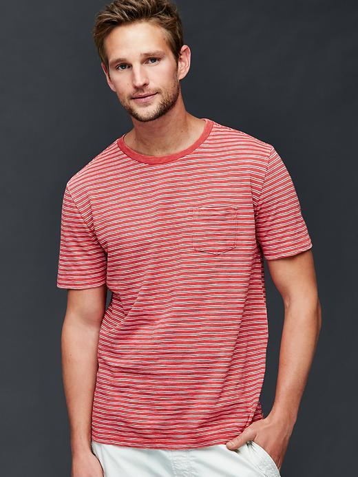 Gap Men Slub Jersey Multi Stripe T Shirt - Red Stripe