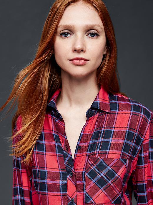 Gap Women Drapey Flannel Boyfriend Shirt - Pink Plaid