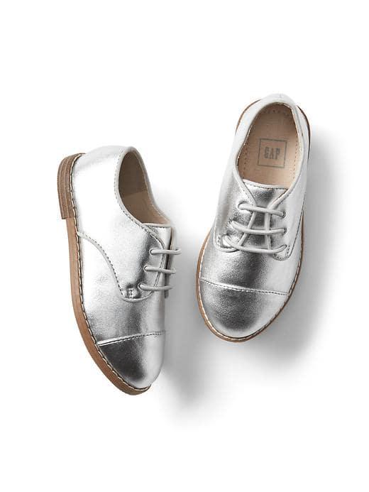 Gap Women Metallic Oxfords - Silver