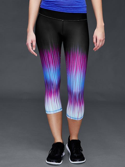 Gap Women Gfast Cross Train Print Capris - Purple Indigo Ombre