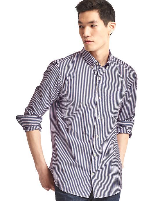 Gap Men True Wash Shadow Bengal Stripe Standard Fit Shirt - Pinot Noir
