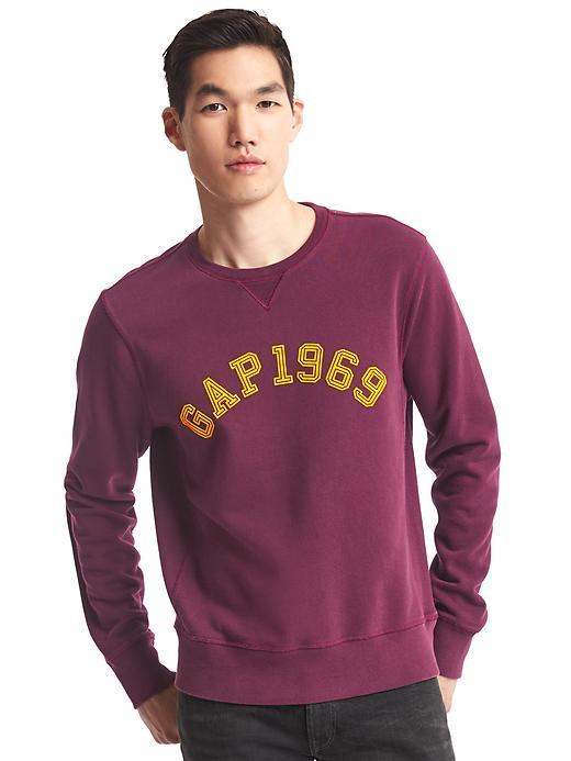 Gap Men Logo 1969 Crew Sweatshirt - Pinot Noir