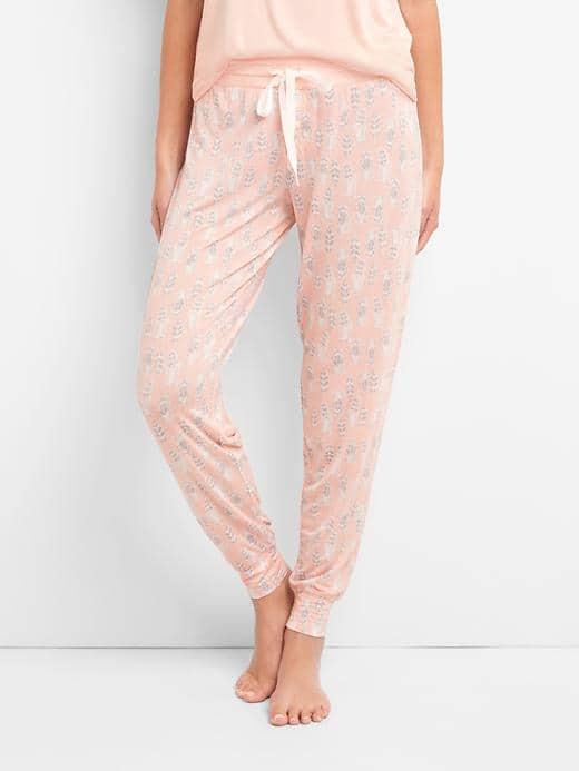 Gap Women Lightweight Modal Sleep Joggers - Pink Feathers