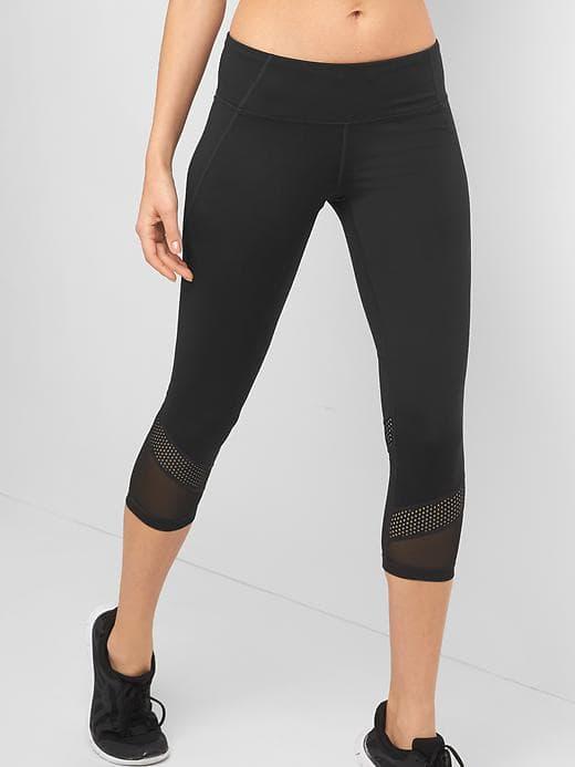 Gap Women Gfast Blackout Mix Mesh Capris - Black