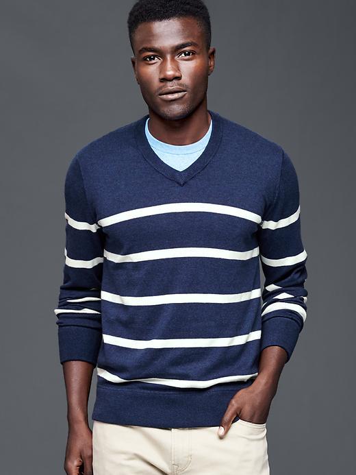 Gap Men Cotton Stripe V Neck Sweater - Dark Night