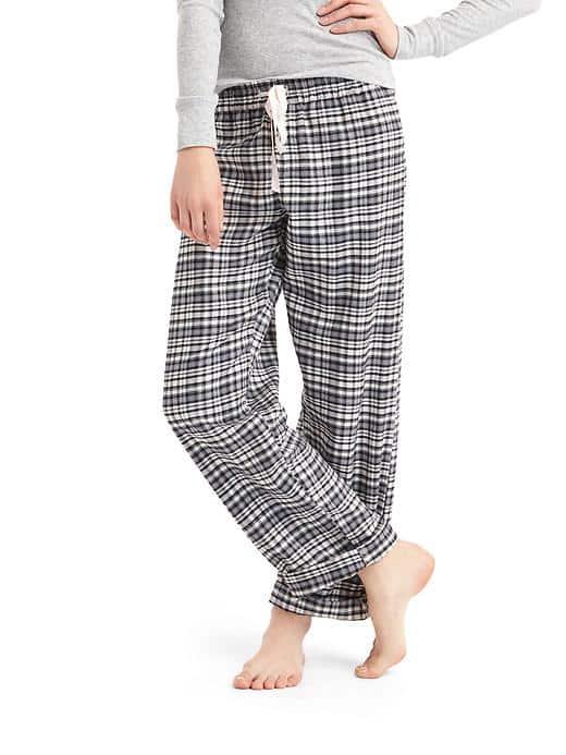 Gap Women Flannel Roll Up Sleep Pants - Sweet Dream Plaid Milk
