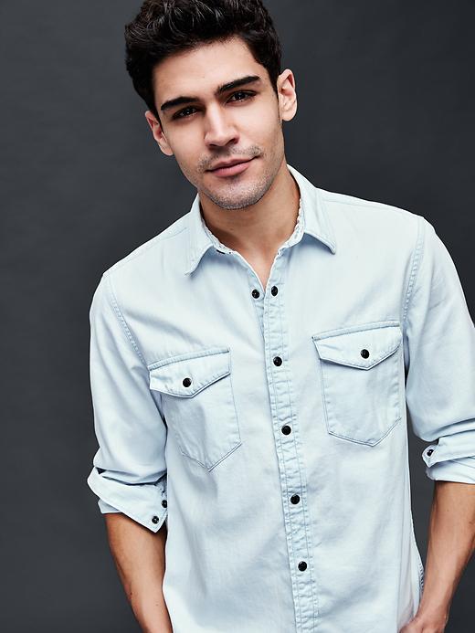Gap Men 1969 Denim Bleached Western Shirt - Bleached Indigo