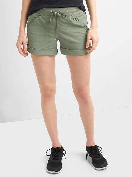 Gap Women Rec Tech Hiking Shorts - Vintage Palm