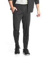 Gap Men Lightweight Fusion Zip Pants - True Black