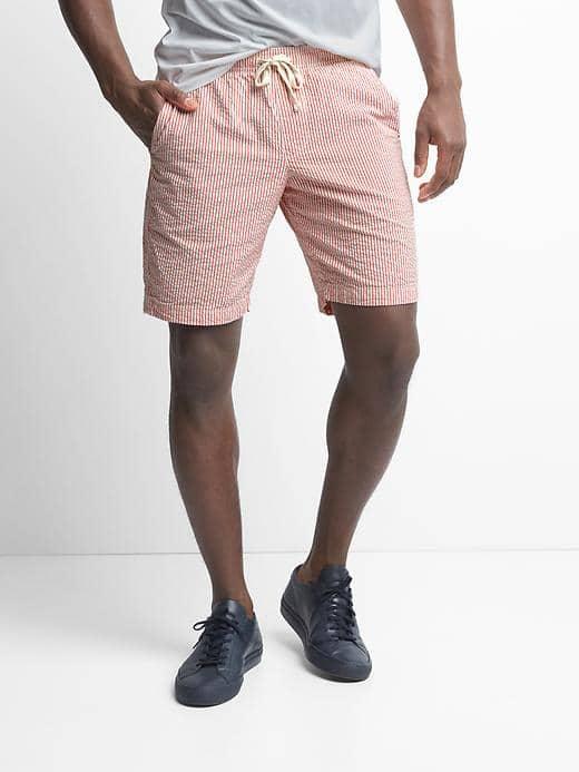 Gap Men Railroad Stripe Seersucker Shorts - Red Seersucker