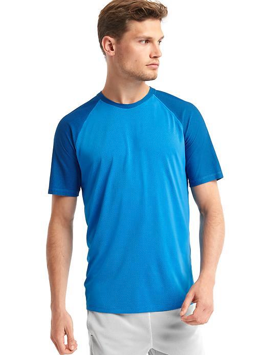 Gap Men Aeromesh Crewneck T Shirt - Tidal Wave