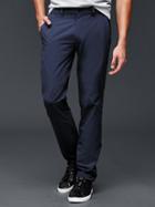 Gap Men Performance Khaki Slim Fit - True Indigo