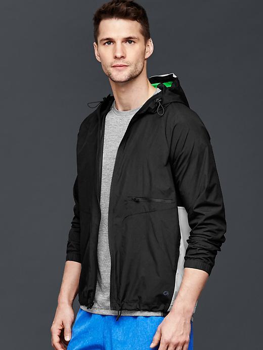 Gap Men Fit Reflective Jacket - True Black