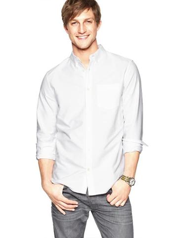 Gap Solid Oxford Shirt Classic Fit
