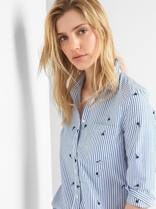 Gap Railroad Stripe Embroidery Fitted Boyfriend Shirt - Blue Stripe