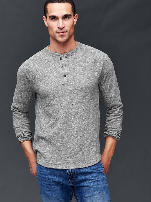 Gap Men Solid Slub Henley - Charcoal Heather