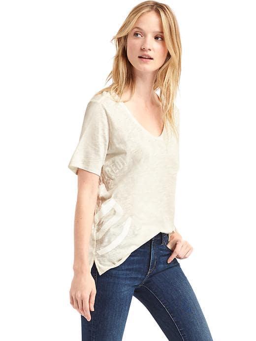 Gap Women X Red Scoop Neck Graphic Tee - Snow Cap