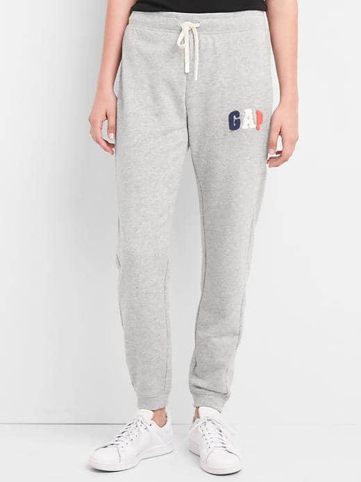 Gap Women Fleece Logo Joggers - Heather Grey