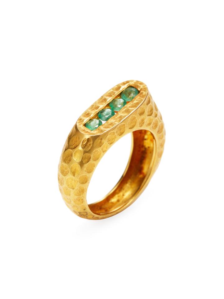 Amrapali 18k Yellow Gold & Emerald Ring