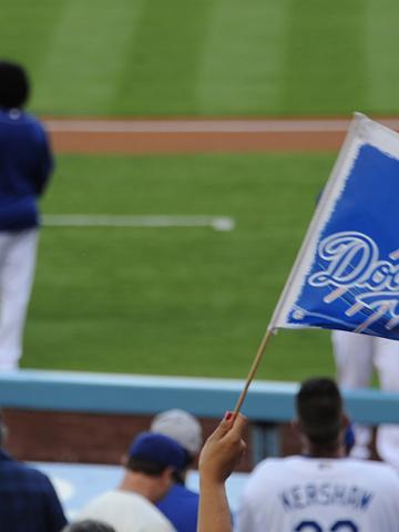 Mastercard Sourced Offers Watch The Dodgers In The Nlds From The Mastercard Best Seats - Package For 2
