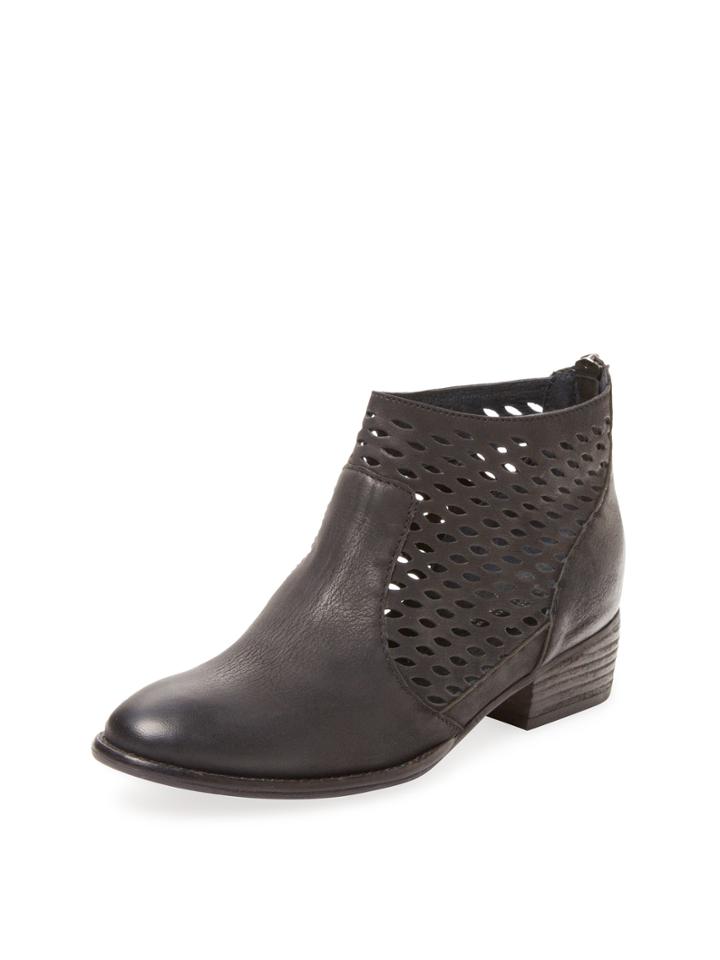 Seychelles Waypoint Leather Ankle Bootie