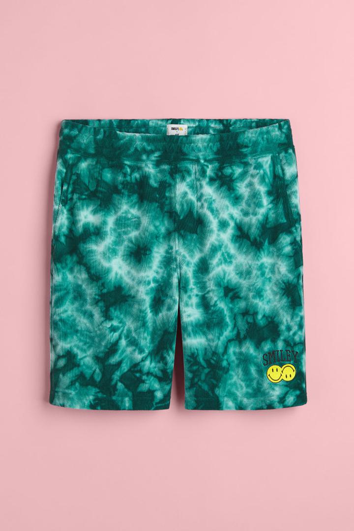 H & M - Relaxed Fit Terry Shorts - Green